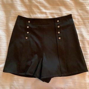2/$10 💝 Black sailor shorts NWOT